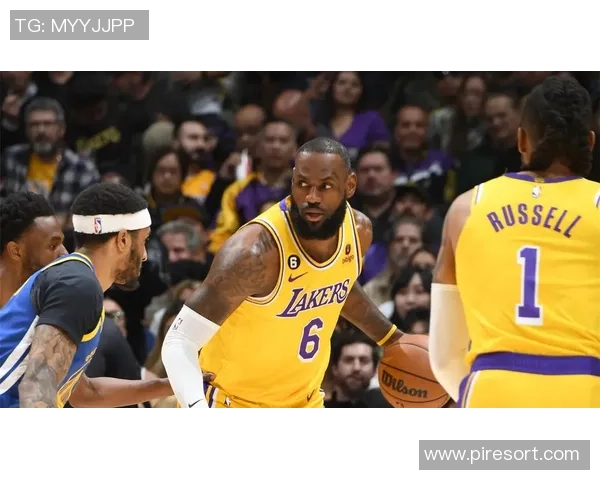 湖人对决热火2020年总决赛第一场精彩直播回顾与分析